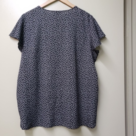 Denver Hayes Button Down Black and White Cap Sleeve Blouse - Picture 2 of 4